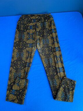 Share Lularoe OS Leggings Geometric Tribal Print
